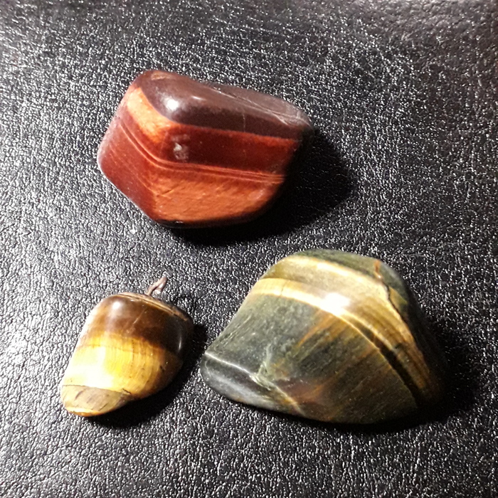 "тигровый глаз" и "соколиный глаз"