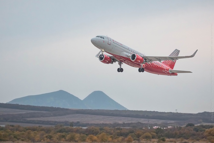 Airbus A320, RA-73196, ������