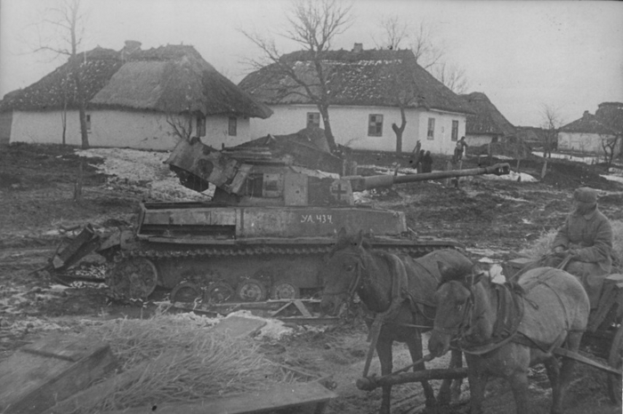 Подбитый средний танк Pz.Kpfw. IV Украина 1944 год.