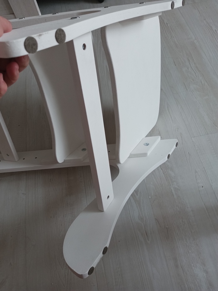 Прилагаемые подушечки-антицарапки слишком широкие, использовала свои