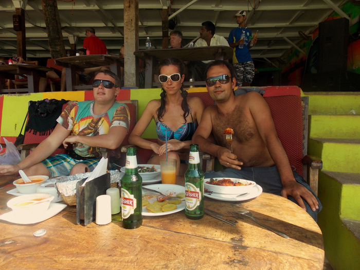 Cafe Lilliput   . ,   .