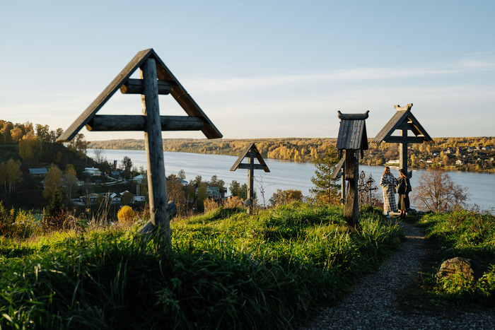 На вершине холма