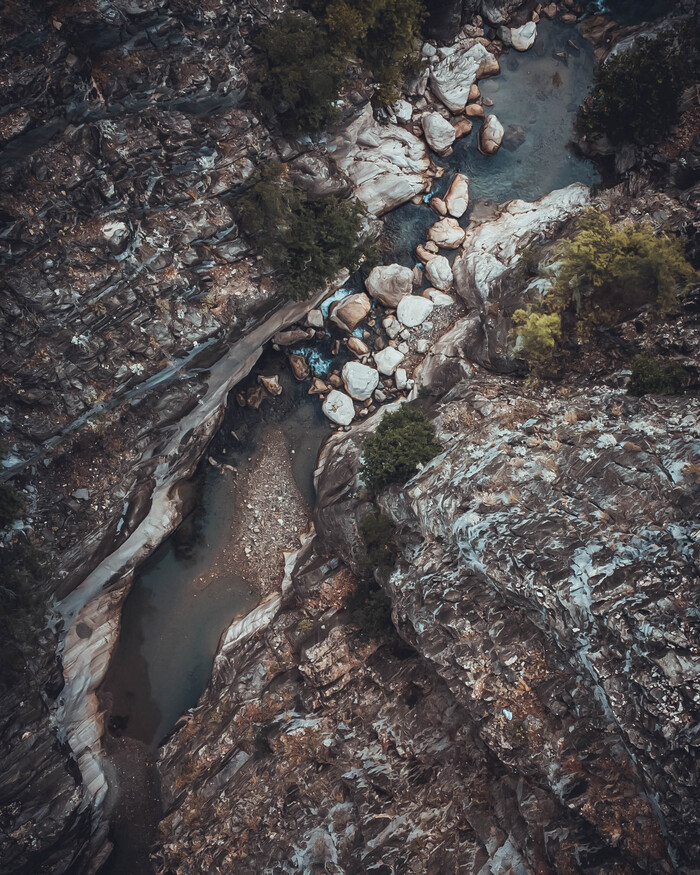 Вид на каньон с дрона