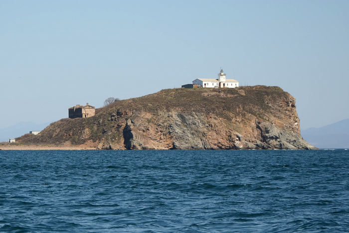  , . Fl.R.15s.20M.Racoon