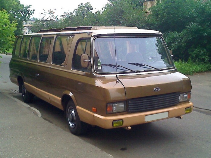 С оптикой от ВАЗ 2105.