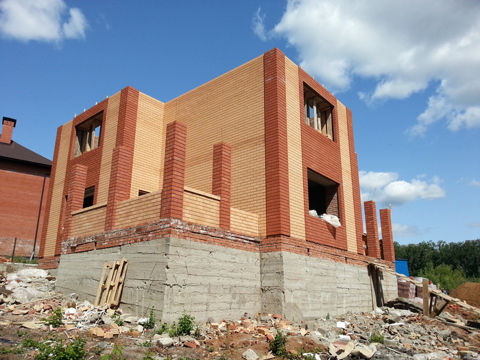 Готовая коробка. Вид со стороны леса