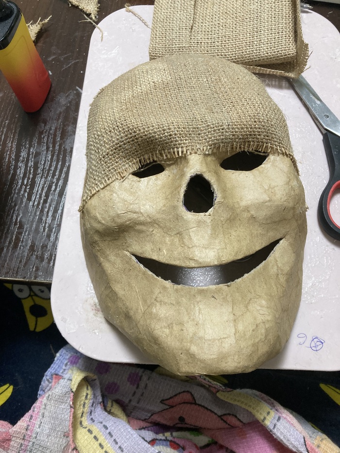 Даете просохнут денёк на батарее и отрезаете всё лишнее.