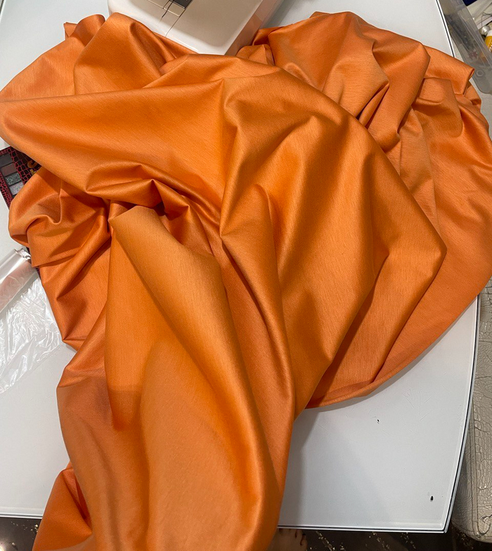 Ткань луи виттон, окло 1500 за метр. Метра на футболку хватит. Мерсеризованный хлопок