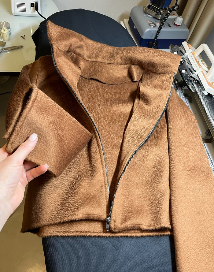 Не идеально, но весьма не дурная курточка у меня вышла