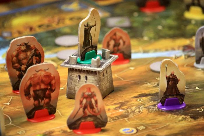 «Андор» (изображение с сайта <!--noindex--><a href="https://pikabu.ru/story/top_100_nastolnyikh_igr_ot_mistera_lisa_4544_mesta_10805900?u=http%3A%2F%2Fboardgamegeek.com&t=boardgamegeek.com&h=9d63b2cdc996790a2ec86c4155af2e2ef2a3d62a" title="http://boardgamegeek.com" target="_blank" rel="nofollow noopener">boardgamegeek.com</a><!--/noindex-->)