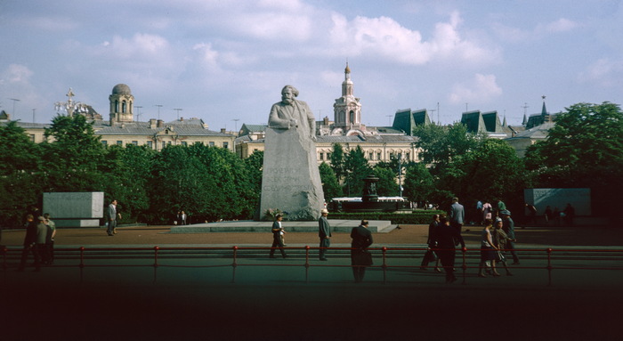 Площадь Свердлова.