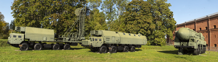 ������-�