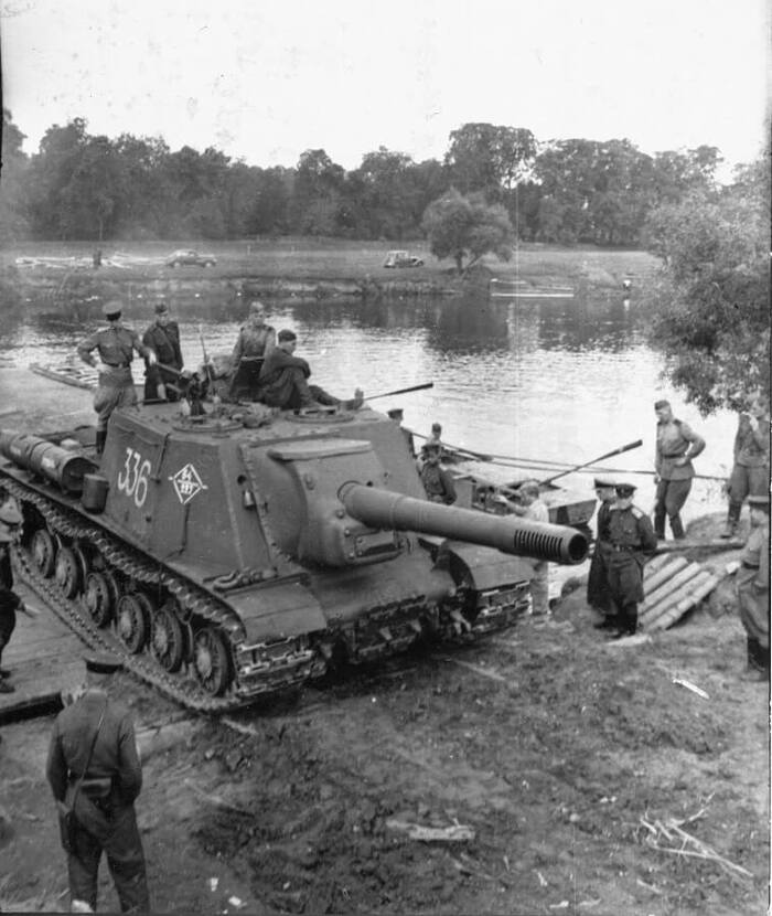 -152  . :  Lesta Games.