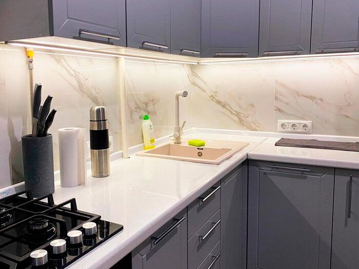 Подсветка на кухне у клиента.