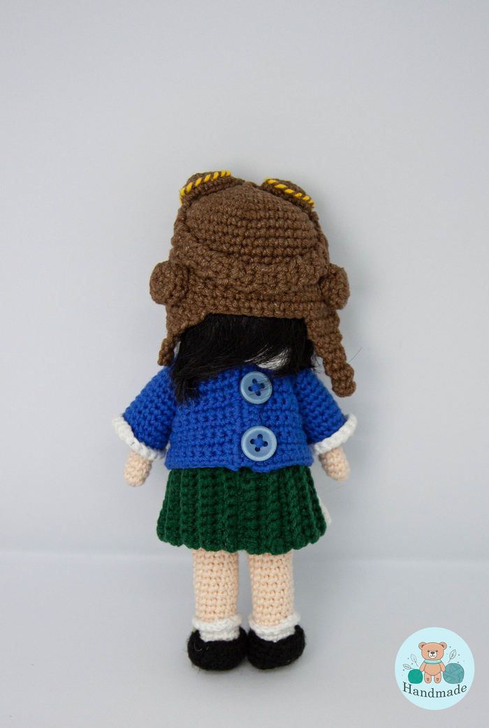 Кофта, юбка, ботиночки тоже все съемные.