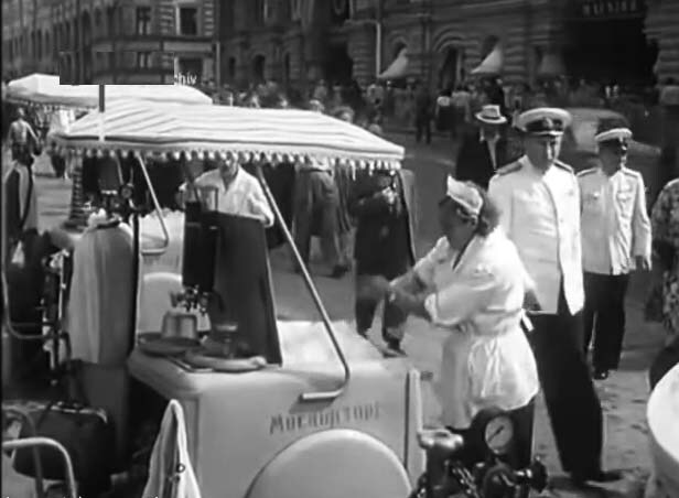 Москва. Август 1955. На улицах столицы.