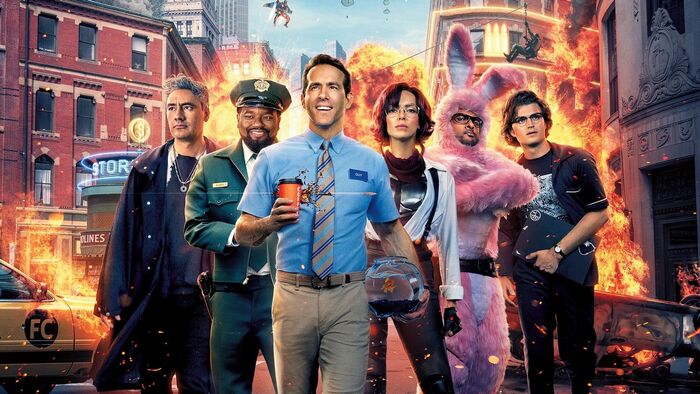 ФРИСИТИ! Нейросети в наше время это нормально, но тут создатели показали искусственный интеллект и дали зрителям неплохой сюжет, лёгкий юмор, а подкрепило это всё классная игра актёров.