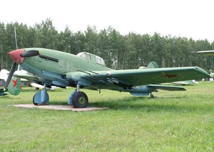 Ил-10М в Монино