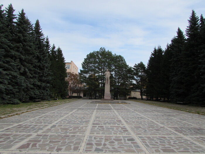 ����� � ������ ���� ����� ������ � ��������������. �� ������, ��� ��� ������ �� ��� ��������� � ������. � ���� �� ������ �������� �� 12 �� 16 ����� �������. ������ - �������� 600.