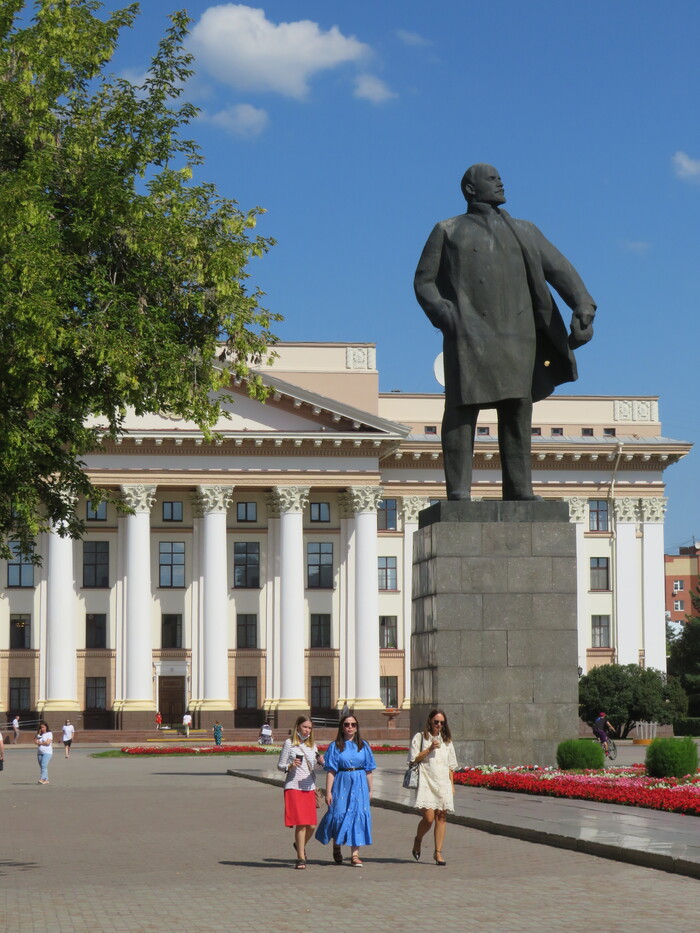 ������...