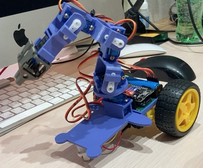 Мультсериал «Гризли и лемминги» - Манипулятор на колесах под управлением с телефона!