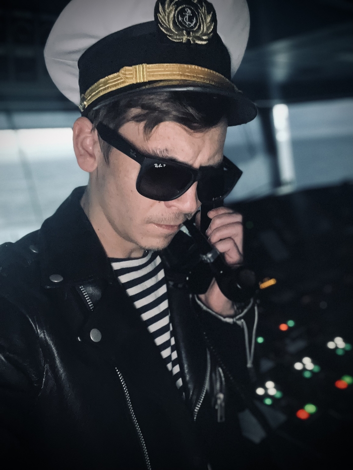 Алё офис? У нас тут якорь всплыл, дурная примета…