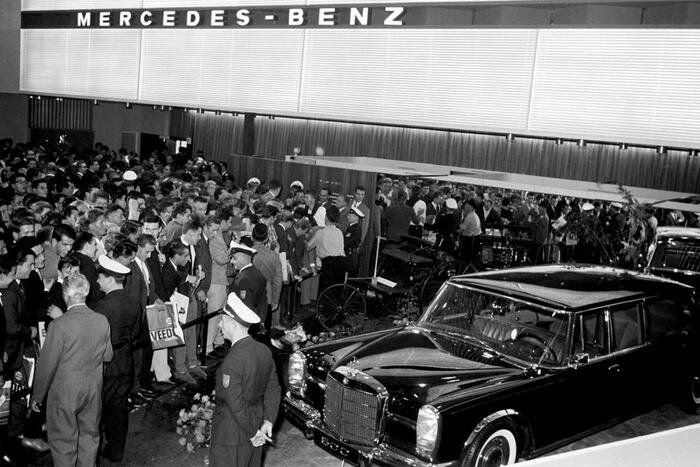 ������� �������� W100 �� ���������� �� ����������, 1963 ���