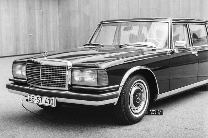 � 1977 ���� ����������� ������� ����������� � �������� ������ � ����� S-������ W116, �� � ����� �� �� �����