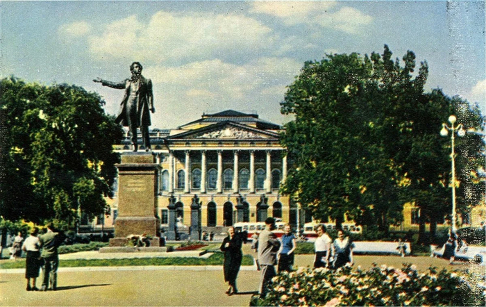 1 Площадь Искусств. Открытка серии «Ленинград» издательства литературы на иностранных языках, 1959–1960 годы, по фотографиям Л. Зиверта