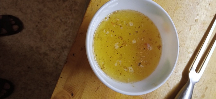 Потом охладим на балконе и снимем жир))