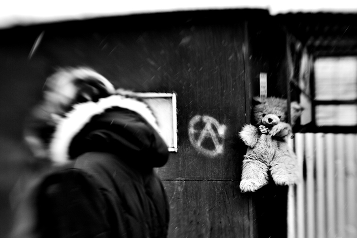 Все искажения оптические - снято на цифровую зеркальную камеру с объективом Lensbaby 3G.