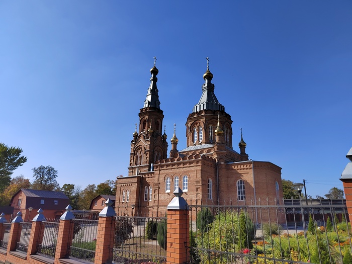 Храм в центре Льгова