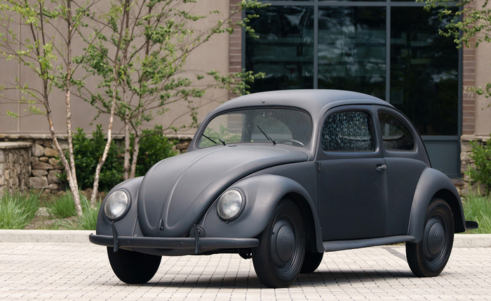 Серийный VW-39 военных лет. До конца войны построят 630 таких автомобилей.