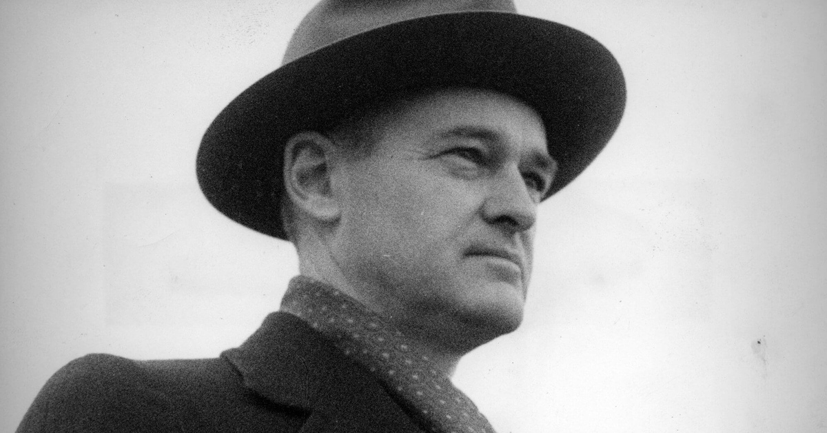 Джордж кеннан американский дипломат. Джордж бест в молодости. Джордж зипф. Джордж уэрроу 1984. Джордж бест 7.