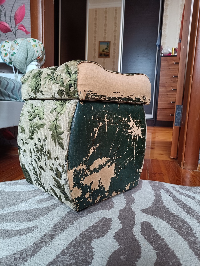 Он, конечно не такой древний, но внимания требовал