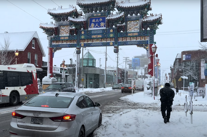 шаг влево для фотки - и ботинки сырые