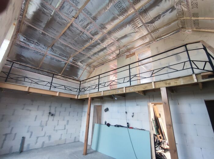 Общий вид перил балкона