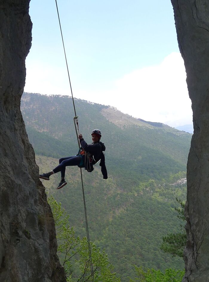 <a href="https://pikabu.ru/story/segodnya_prosto_fotografii_s_alpinistskikh_marshrutov_i_s_programm_aktivnogo_otdyikha_v_kryimu_10959706?u=https%3A%2F%2Fplatan-mishor.ru%2Fstavri-kaya&t=%D0%A1%D0%BF%D1%83%D1%81%D0%BA%20%D0%B2%20%D0%A1%D1%82%D0%B0%D0%B2%D1%80%D0%B8%D0%BA%D0%B0%D0%B9%D1%81%D0%BA%D1%83%D1%8E%20%D0%BF%D0%B5%D1%89%D0%B5%D1%80%D1%83.&h=a339bac3712378886cfa820a28f3578af8833846" title="https://platan-mishor.ru/stavri-kaya" target="_blank" rel="nofollow noopener">   .</a>