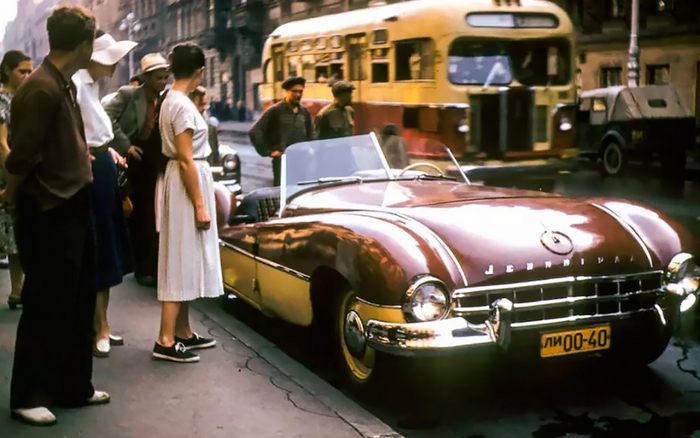 вскоре в СССР были приняты серьезные ограничения, касающиеся «самоделок», и о таких роадтрипах спорткару пришлось забыть