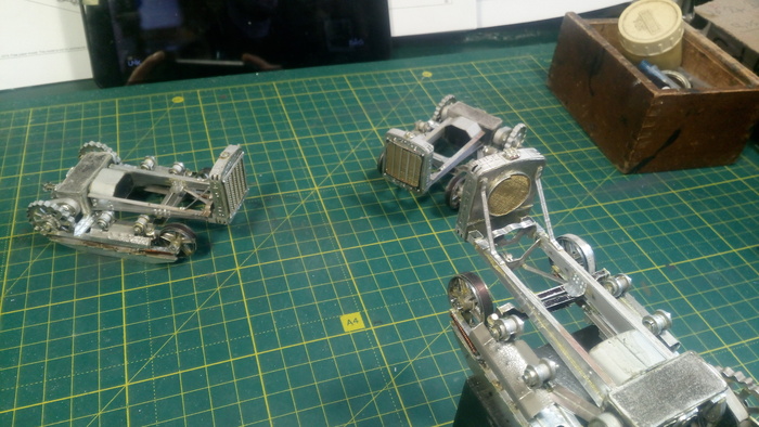 Вот так выглядят радиаторы закрепленные на своих местах