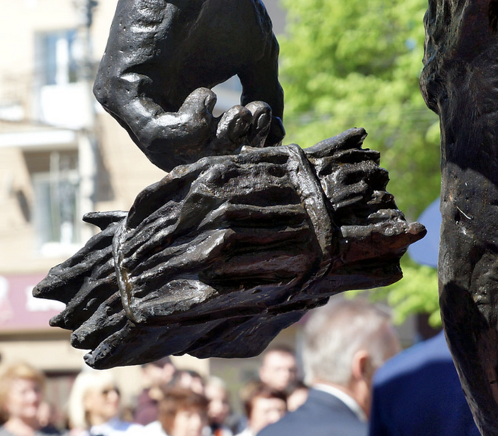 Адрес: Россия, Воронеж, пересечение ул. Чайковского и пр. Революции