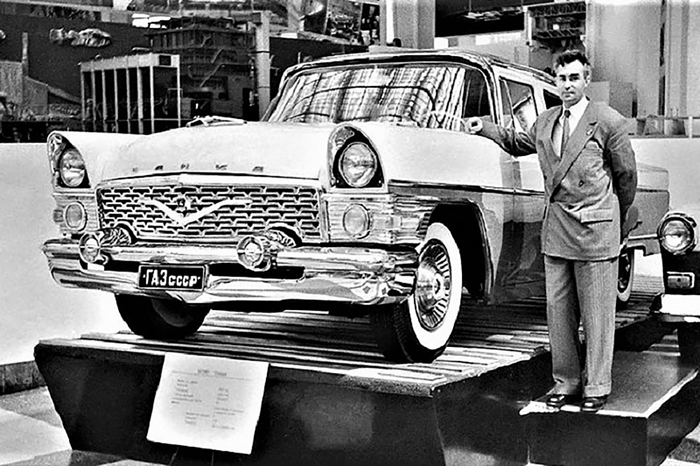 Новинка 1959 года с успехом экспонировалась на международных автомобильных выставках не только социалистических, но и капиталистических стран.