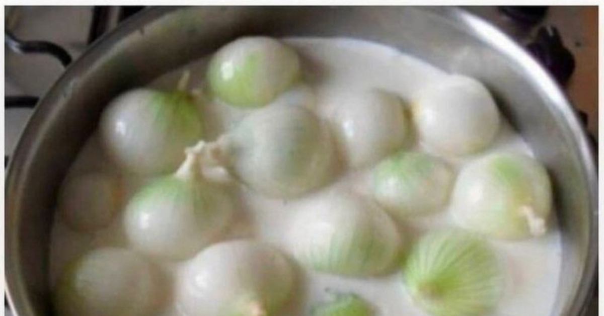 Луковый суп армянский. Чесночно-луковый настой. Как варить луковую. Вареный лук. Как варить луковую.