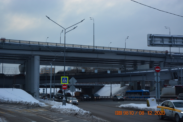 Кое-как вырвался из этой клоаки на Проспект Мира с его эстакадами СВХ-МСД
