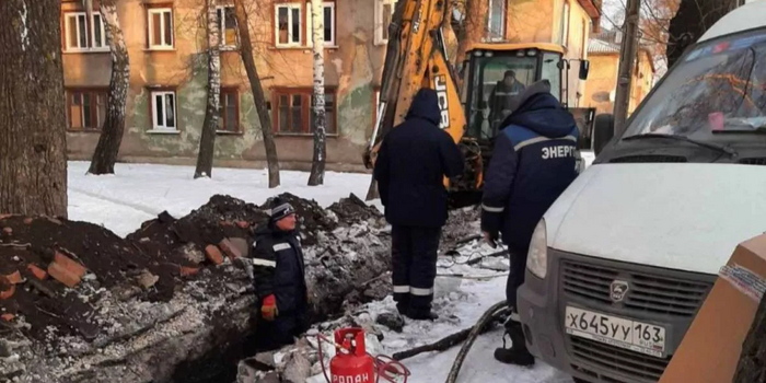 Замерзшие горожане ночью перекрыли Московское шоссе в Самаре