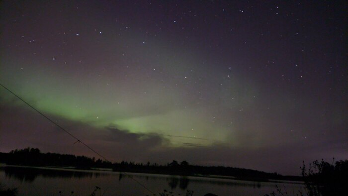 Полярное сияние 19 сентября 2023 года на озере Вуокса (Ленобласть)