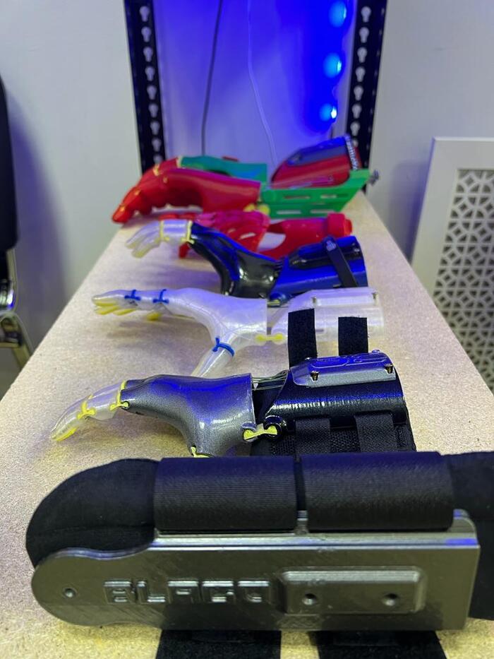 Прототипы, напечатанные из открытых источников.