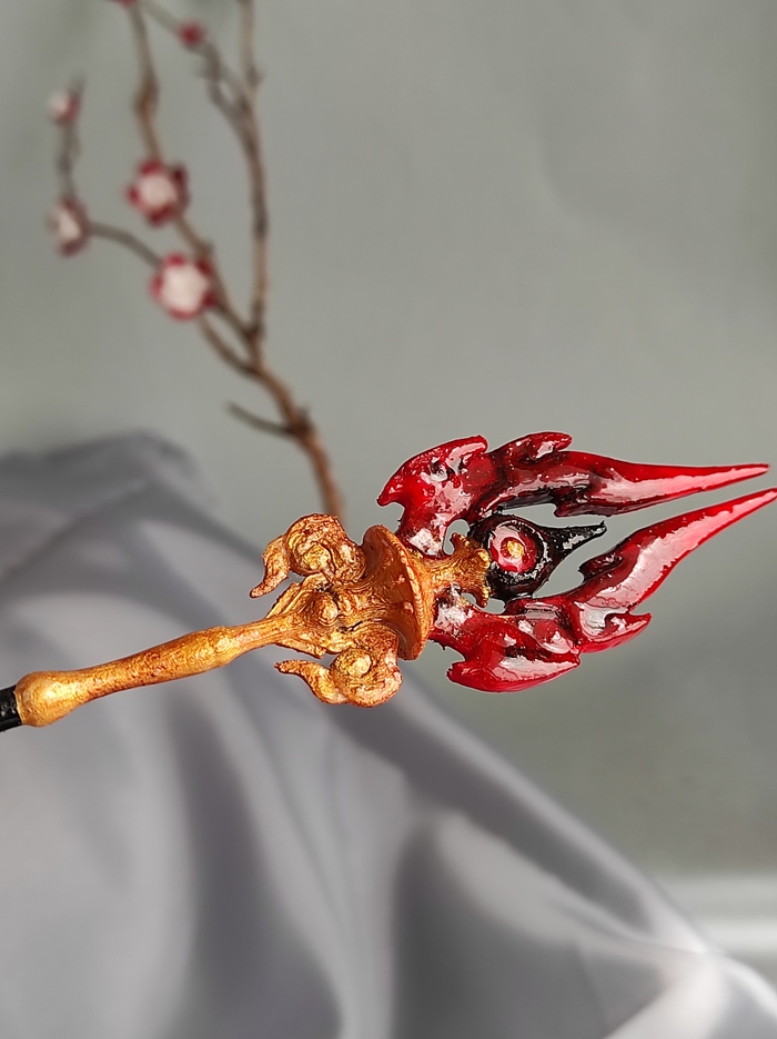 Посох. Пусть хоть у моей Ху Тао будет посох. Его ещё в игре не выбила)