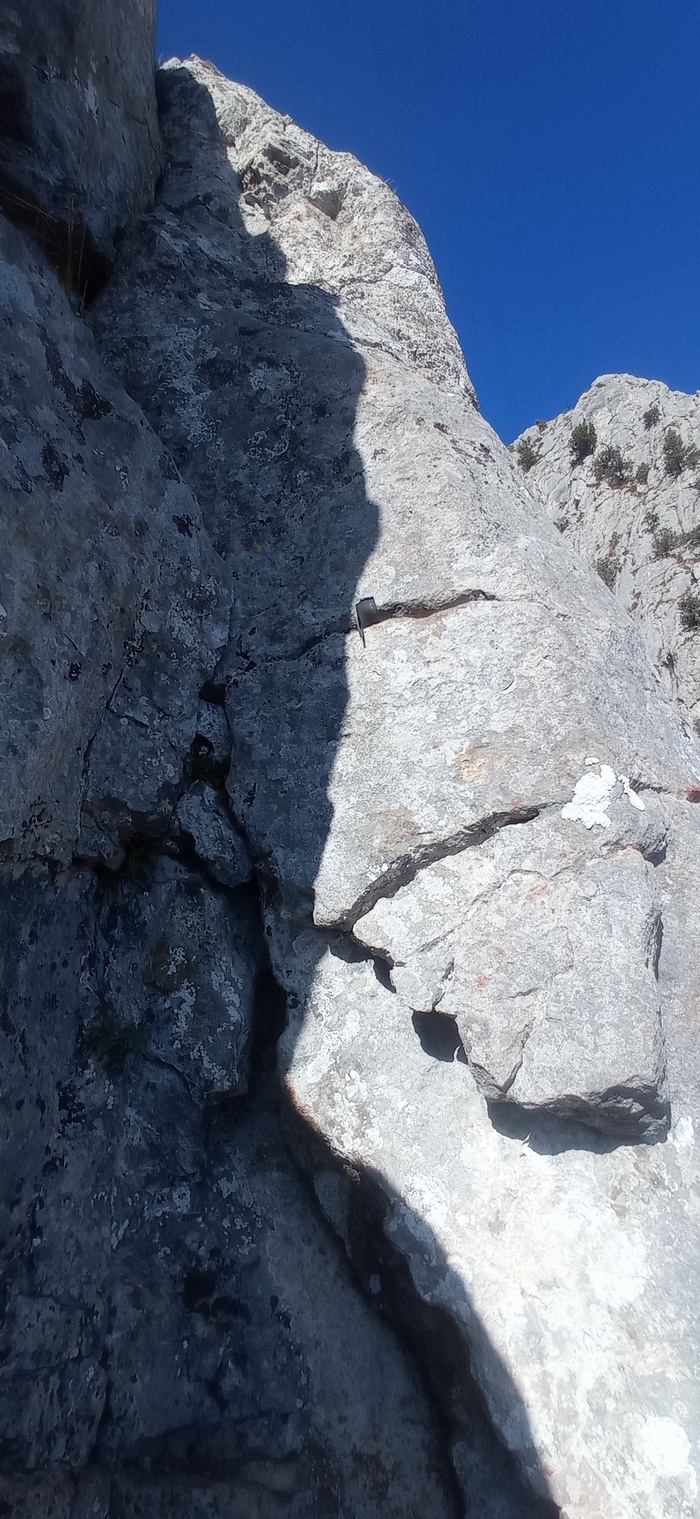 Болтающийся крюк