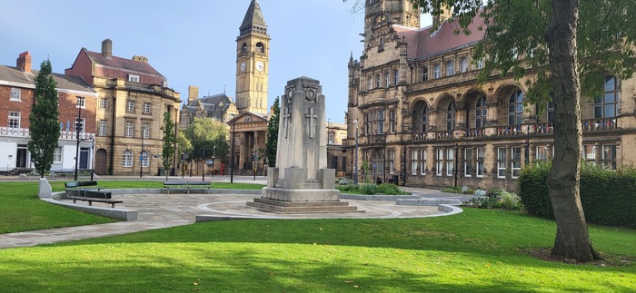 Вот вам немного местной архитектуры. Красивое...